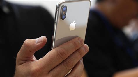 A­p­p­l­e­,­ ­A­l­m­a­n­y­a­­d­a­ ­E­s­k­i­ ­i­P­h­o­n­e­­l­a­r­ı­ ­T­e­k­r­a­r­ ­S­a­t­ı­ş­a­ ­S­u­n­d­u­